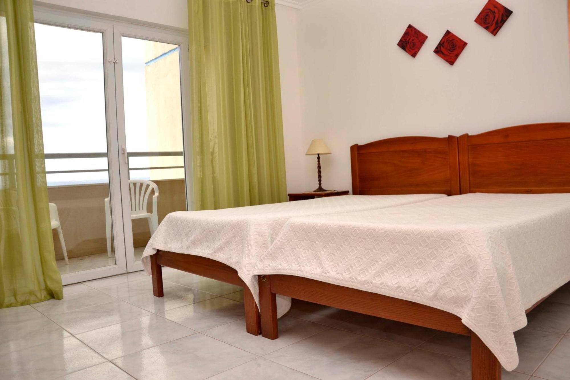 פורטימאו Apartamentos Turisticos Perola Da Rocha מראה חיצוני תמונה